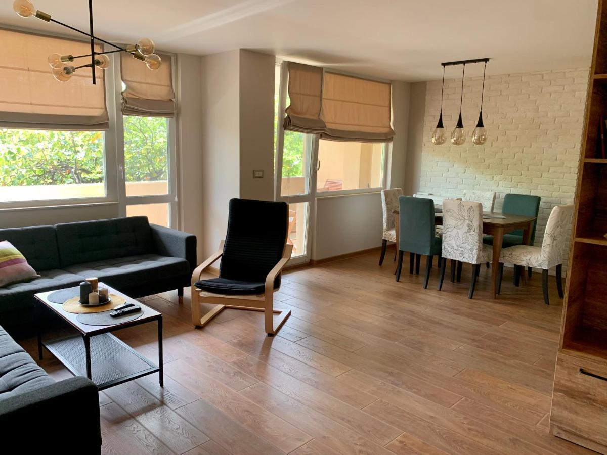 Magnolia apartment Varna Esterno foto